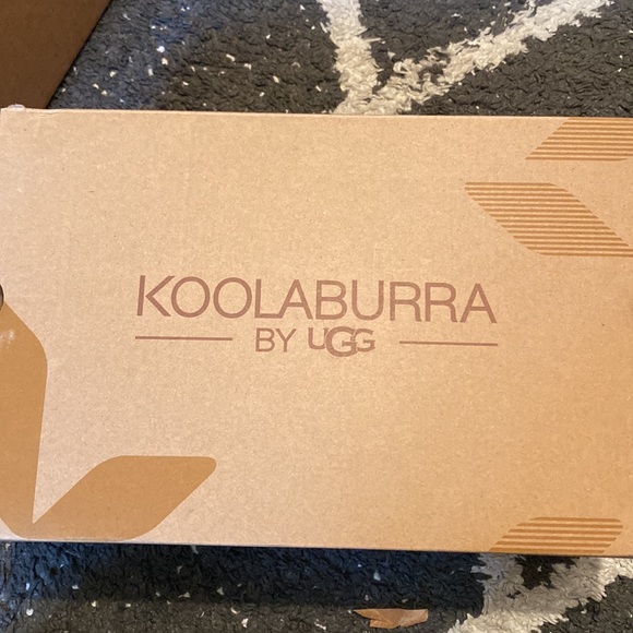 Koolaburra Pink Slippers - Picture 5 of 5